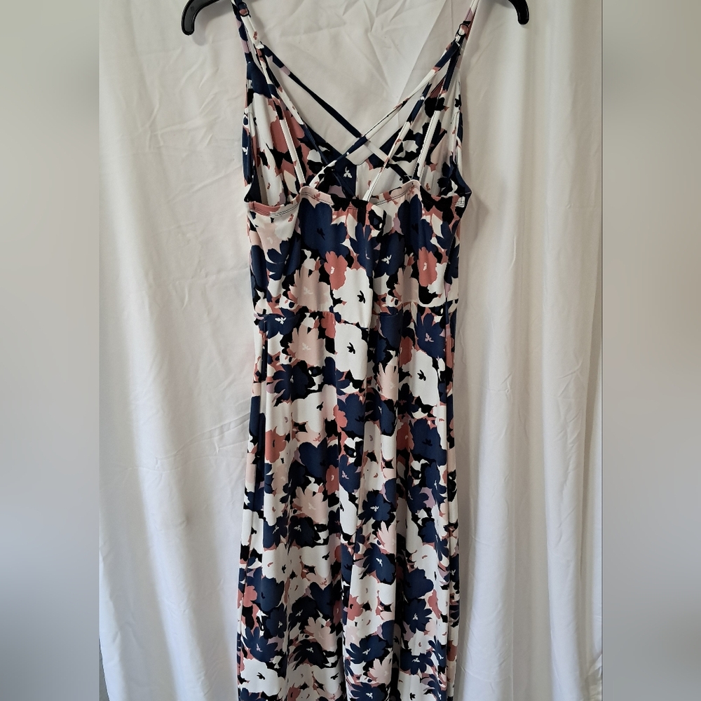 Market & Spruce Floral Maxi Dress - Navy, Pink, White - Picture 4 of 4